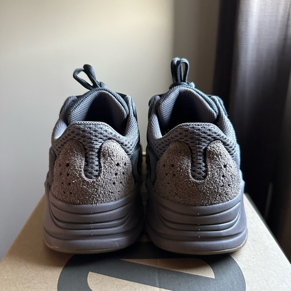 Yeezy boost 700 muave adidas - Picture 7 of 10